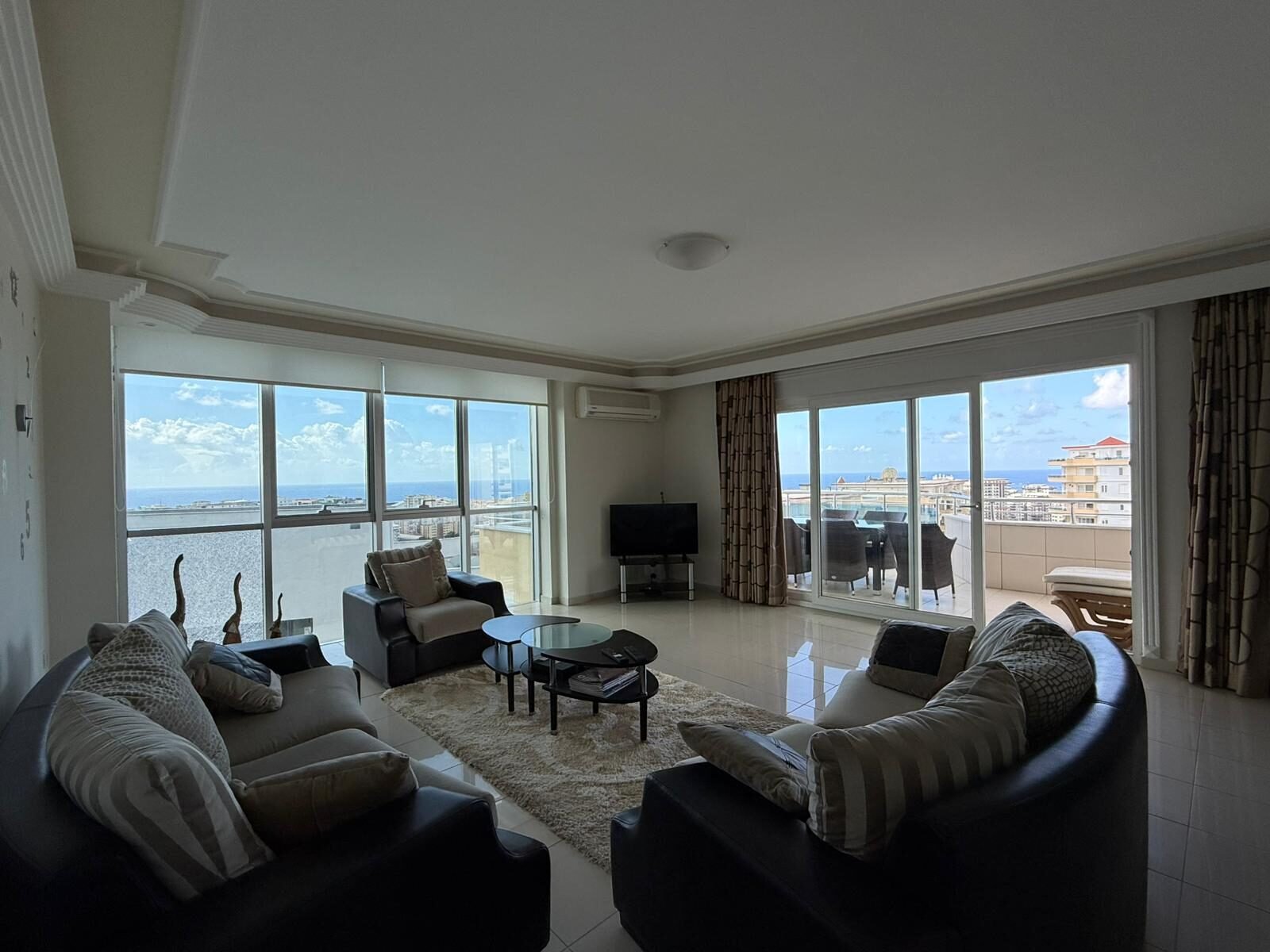 WhatsApp Image 2025-10-07 at 12.10.22