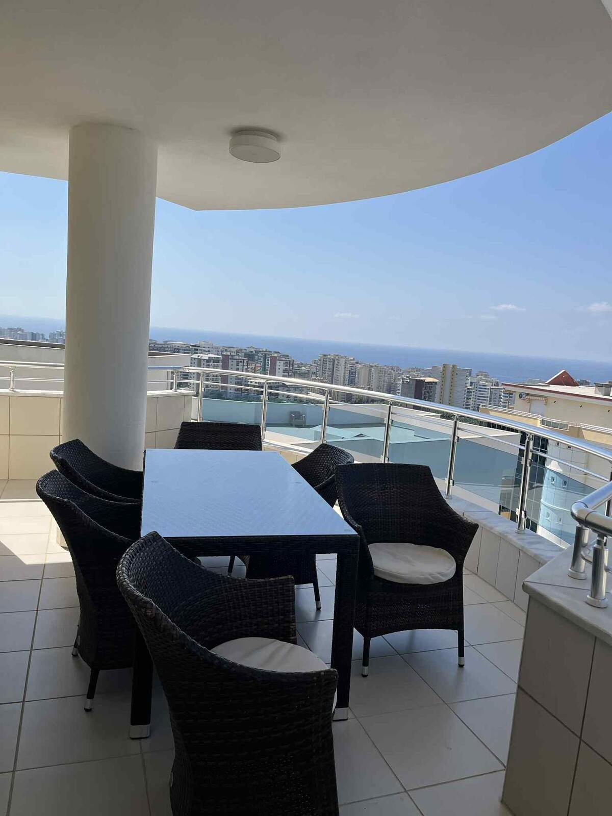 WhatsApp Image 2025-10-07 at 12.10.23