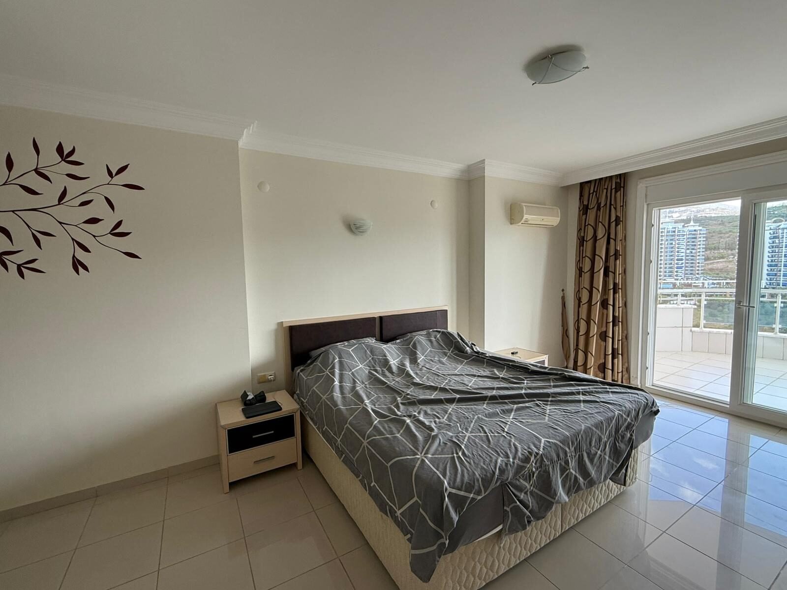 WhatsApp Image 2025-10-07 at 12.10.24 (2)